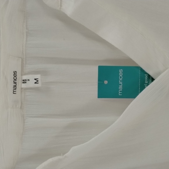 Maurices blouse top white eyelet size medium flutter sleeve peplum style top - Picture 6 of 9